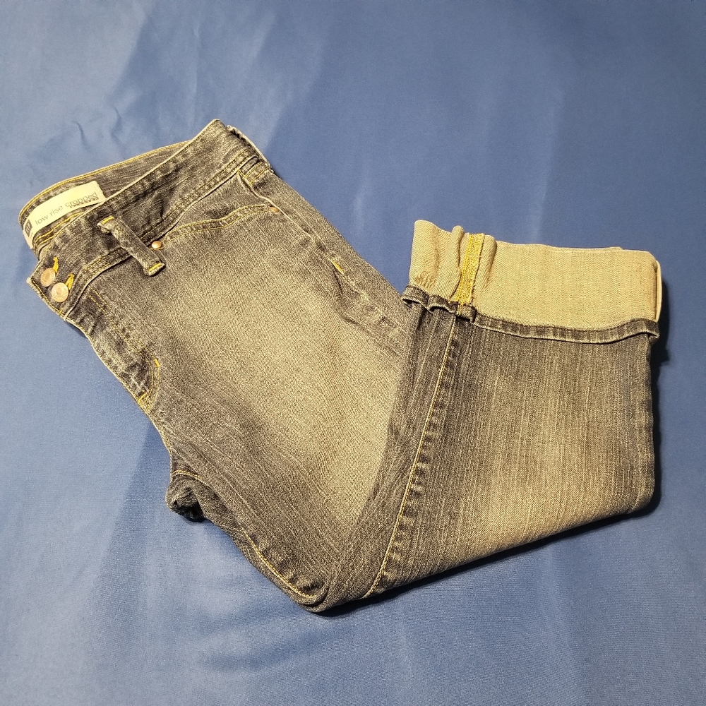 Gap Women's Low Rise Cropped Jean
